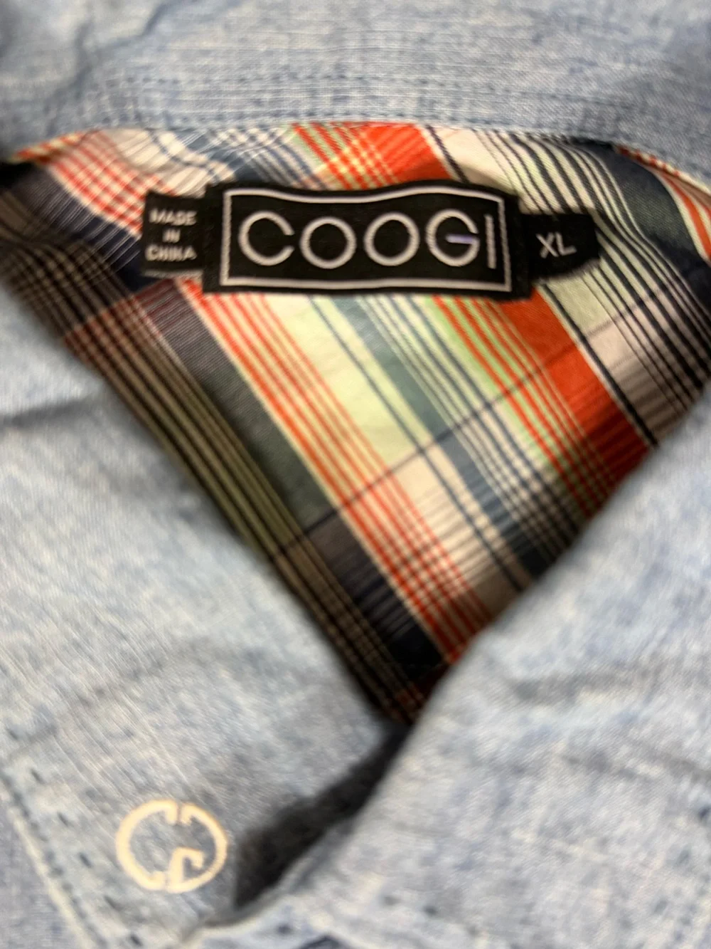 COOGI Australia Men's Chambray Short Sleeve Button Up Camp Shirt